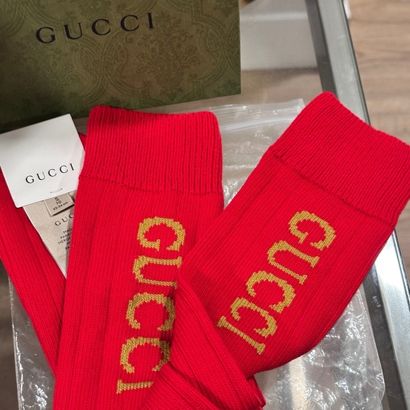 🩷💯🆕Authentic Gucci intarsia Cotton Blend Ribbed Long knit logo socks - Picture 1 of 12